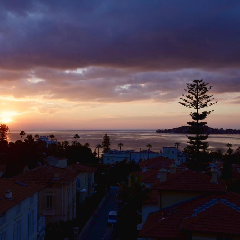 Résidence Carlton - Rénovée avec Piscine - Appartement - Vue sur Mer - 4