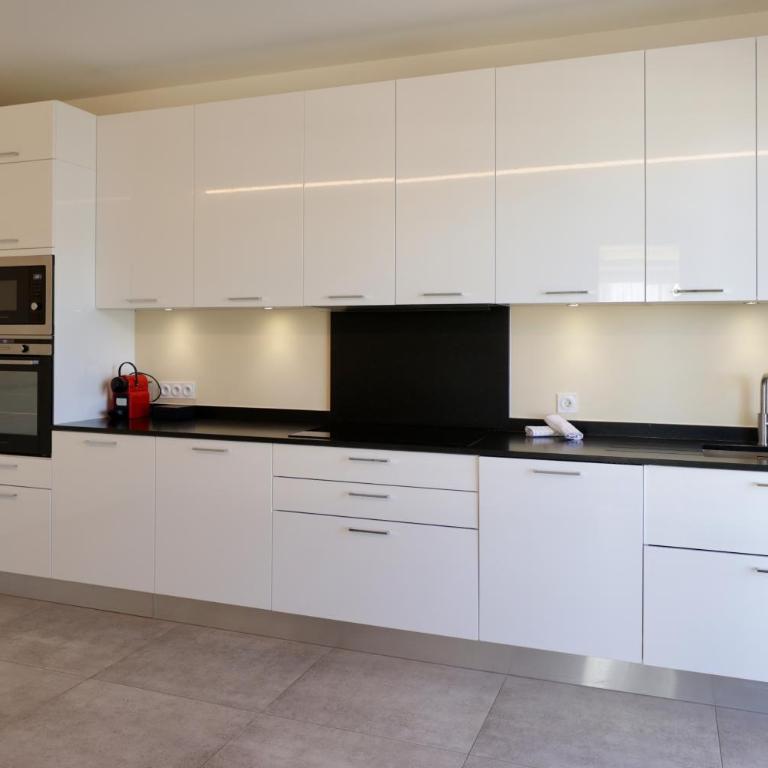 Résidence Carlton - Rénovée avec Piscine - Appartement - Vue sur Mer - 10