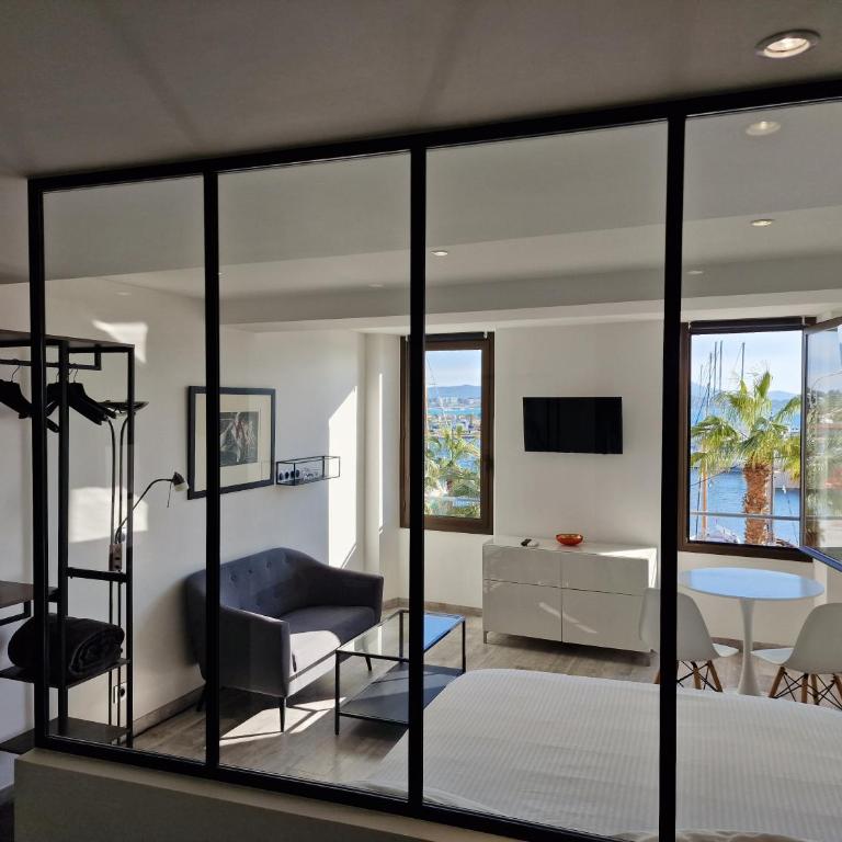 Sanaritz - Deluxe Studio with Sea View - 4