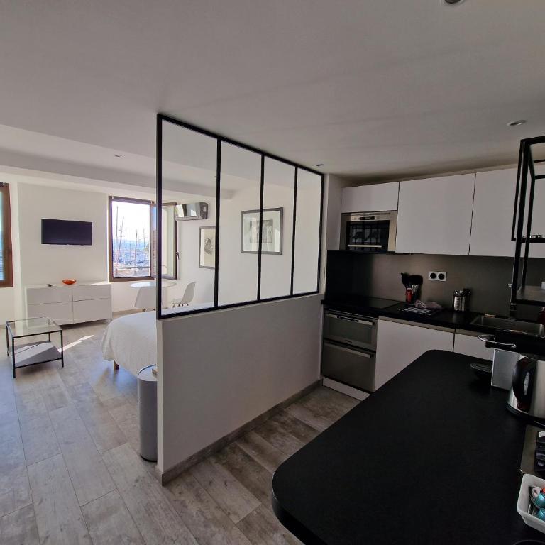 Sanaritz - Deluxe Studio with Sea View - 16
