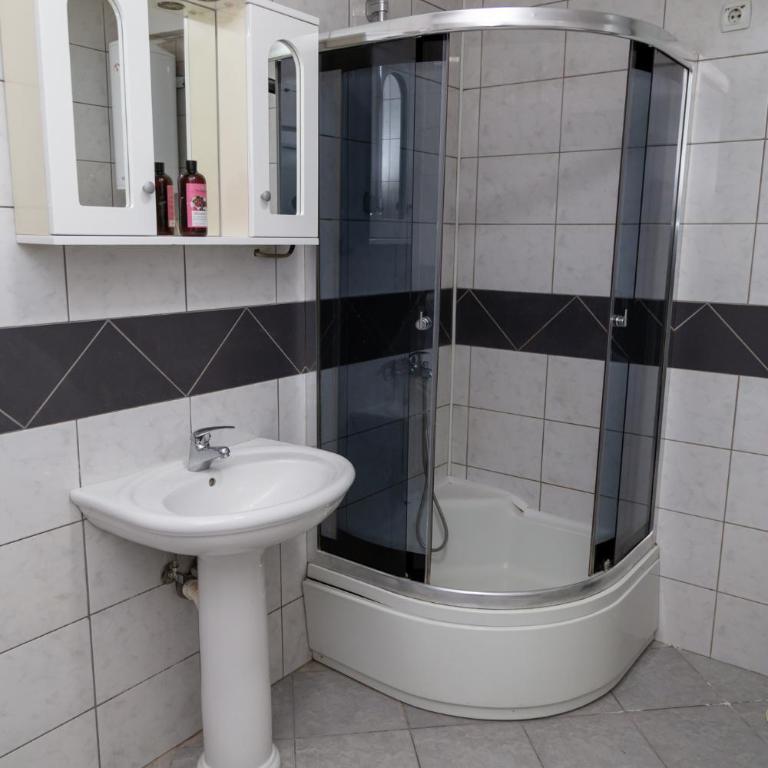 Grand Lux Apartmani Pale - One-Bedroom Apartment - 2