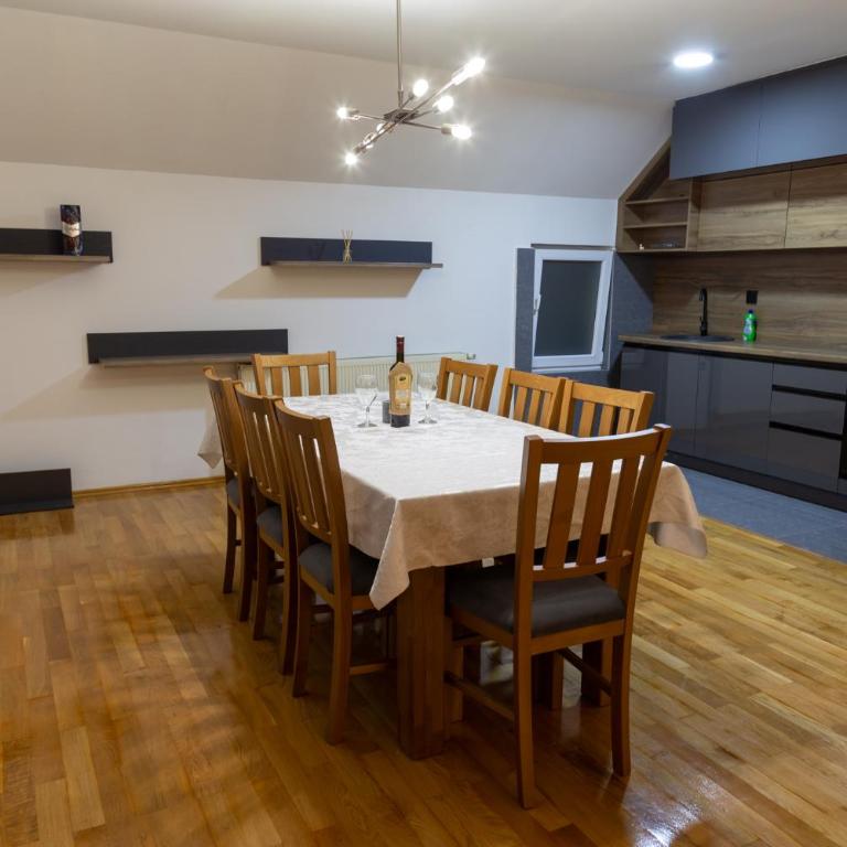 Grand Lux Apartmani Pale - Three-Bedroom Apartment - 5