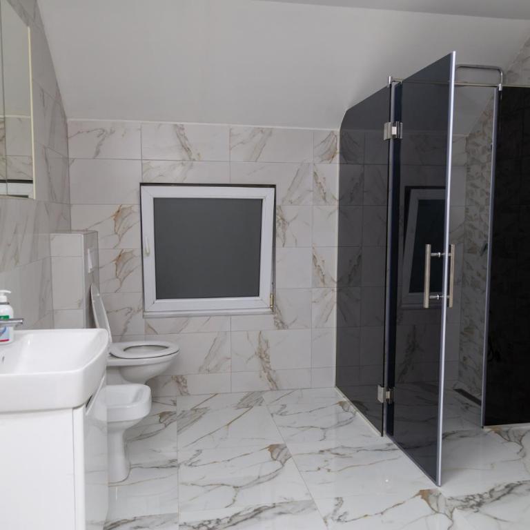 Grand Lux Apartmani Pale - Three-Bedroom Apartment - 4