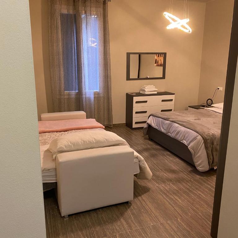 Residenza Grazioli - Camera Familiare - 10
