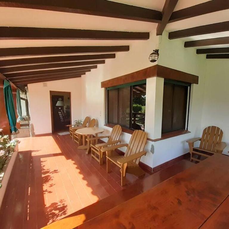 Amplia Casona de Estilo en La Falda - Casa de 4 dormitorios - 47