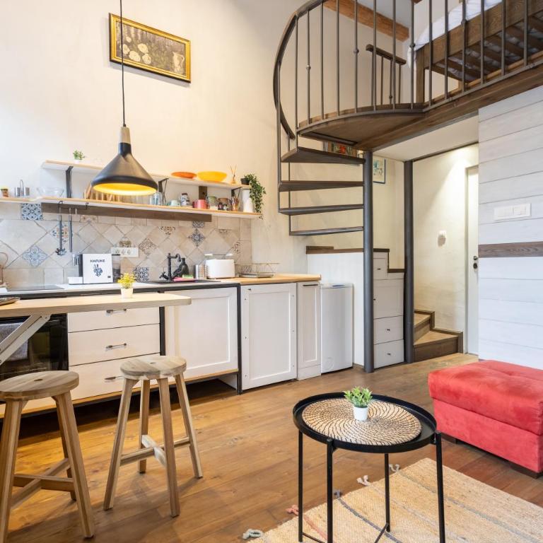 Old Port Riverside Apartments in City Center - Dupleks Studio - 2