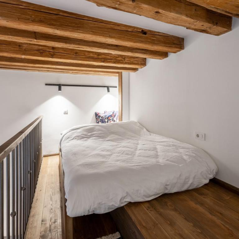 Old Port Riverside Apartments in City Center - Dupleks Studio - 13