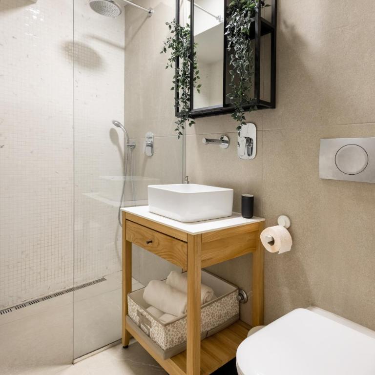 Old Port Riverside Apartments in City Center - Dupleks Studio - 5