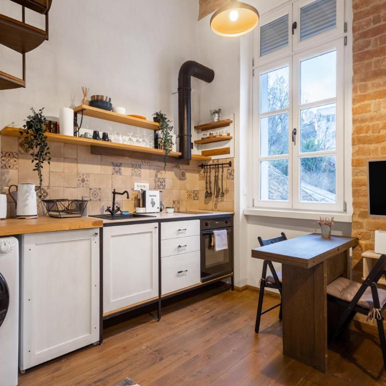 Old Port Riverside Apartments in City Center - Dupleks Studio - 17