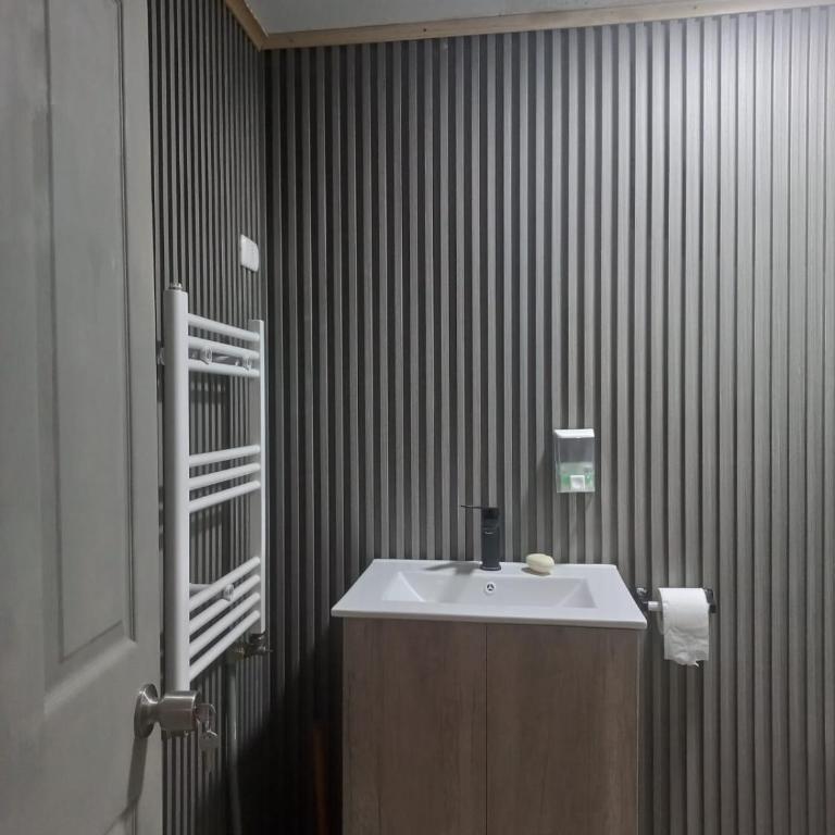 Hostal Trekking De La Patagonia - Habitación Deluxe - 1 cama grande - 2