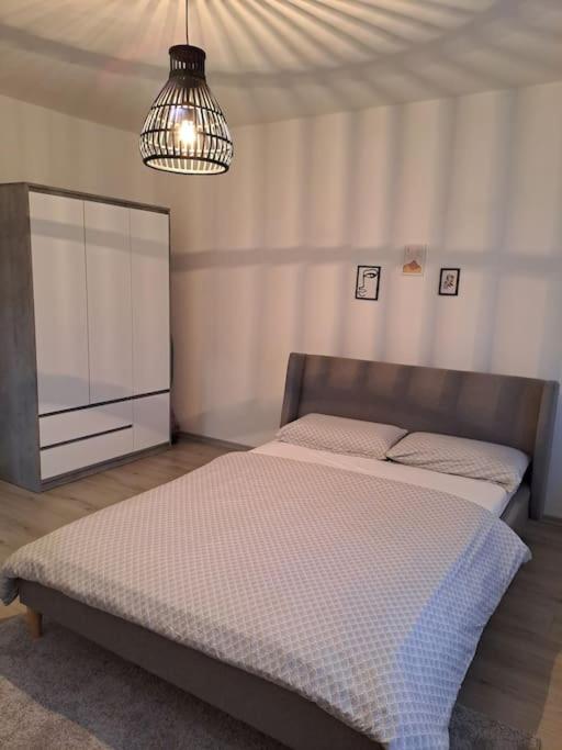 Enjoy traveling - One-Bedroom Apartment - 12