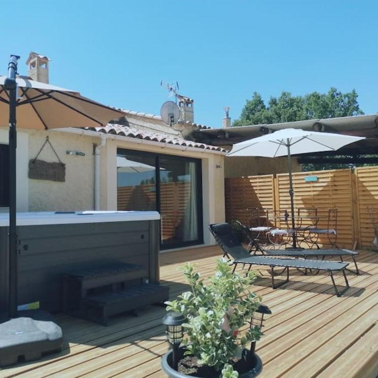 Gîte de charme SPA privatif, Piscine L'oustau di Tonin - Maison 1 Chambre - 4