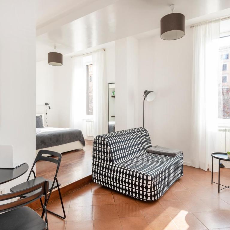 White Flat Termini - Monolocale Superior - 19