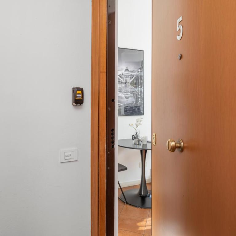White Flat Termini - Monolocale Superior - 7
