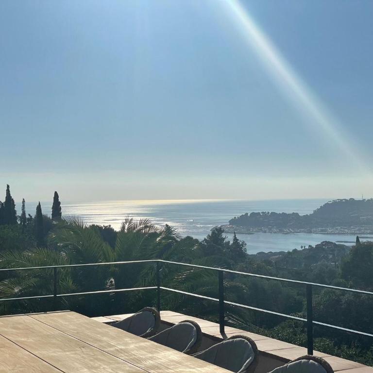 Villa in Cavalaire with Sea View & Pool - Villa mit 5 Schlafzimmern - 32