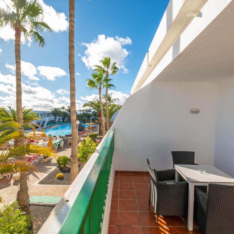 Apartamentos La Peñita - Apartment with Pool View - 1