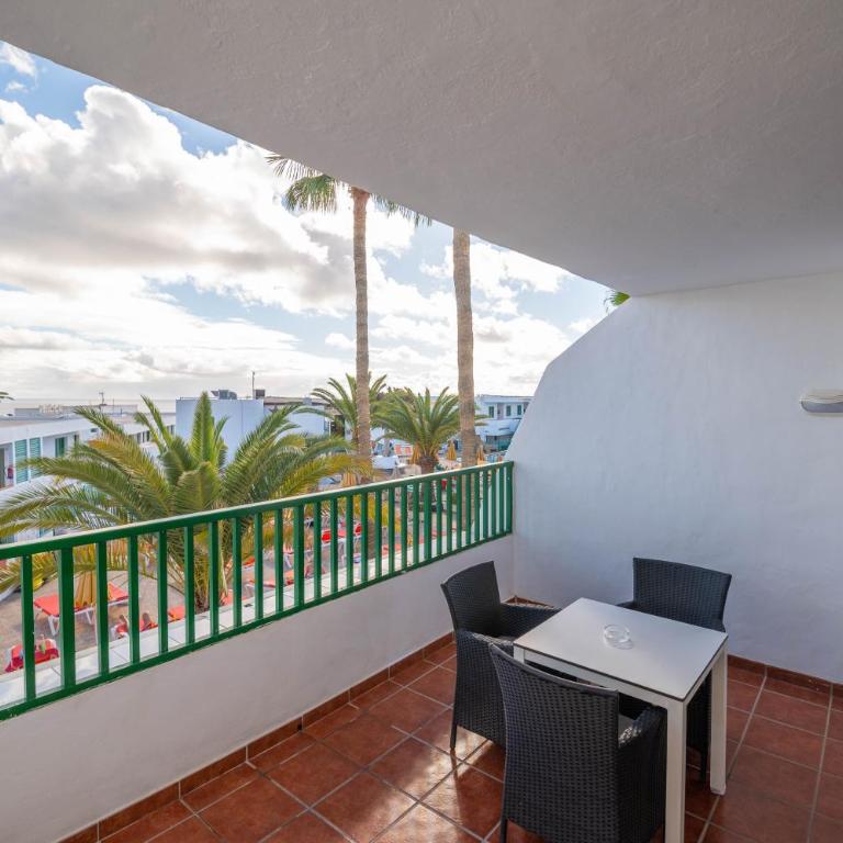 Apartamentos La Peñita - Apartment with Pool View - 16