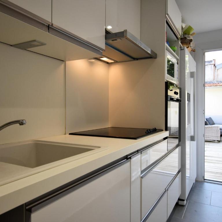 T2 bis rénové à Arcachon centre avec 2 terrasses, clim, parking, proche plage et gare. - FR-1-420-84 - Appartamento (6 Adulti) - 8