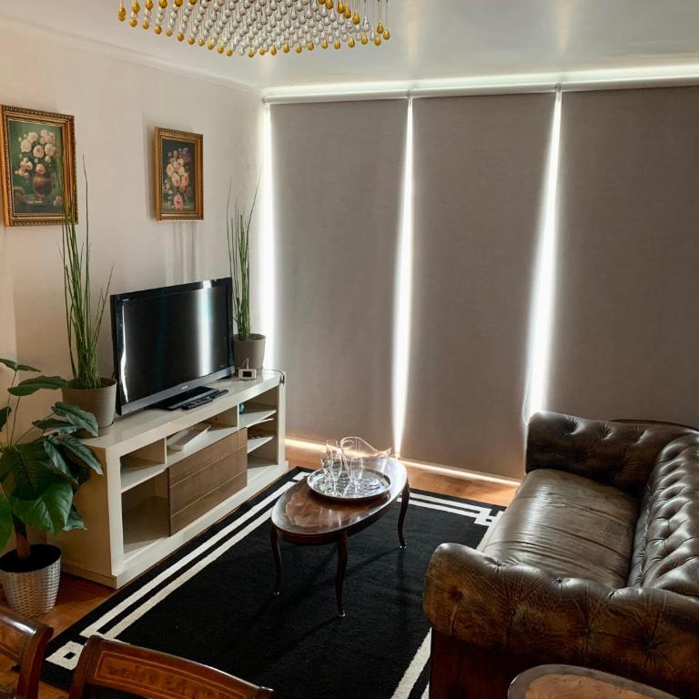 Arlegui Antique - Two-Bedroom Apartment - 1