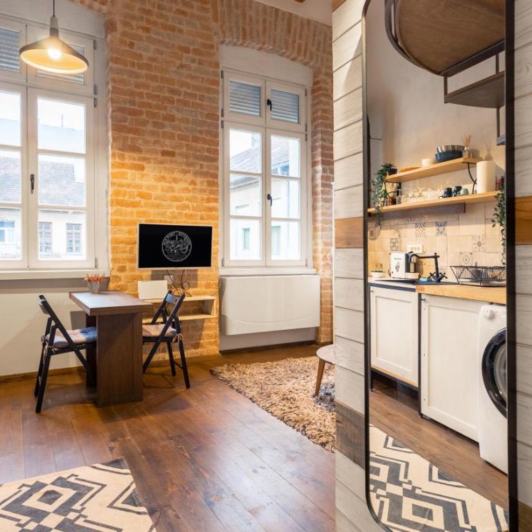 Old Port Riverside Apartments in City Center - Dupleks Studio - 22