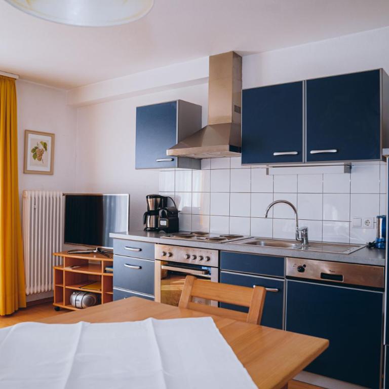 Landhaus Kreuz - Apartment mit Balkon - 2