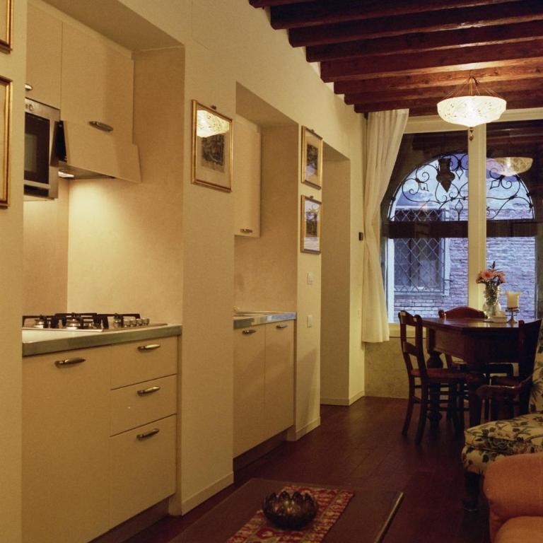 Al pozzo dei Scoacamini, 100 m from San Marco, ground floor - Apartamento - Planta baja - 5