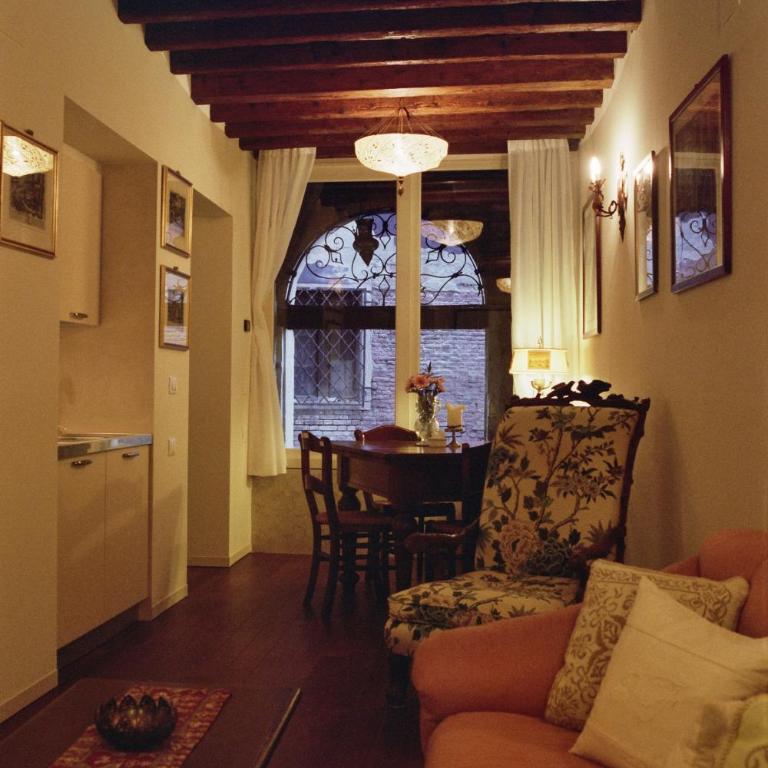 Al pozzo dei Scoacamini, 100 m from San Marco, ground floor - Apartment - Ground Floor - 3