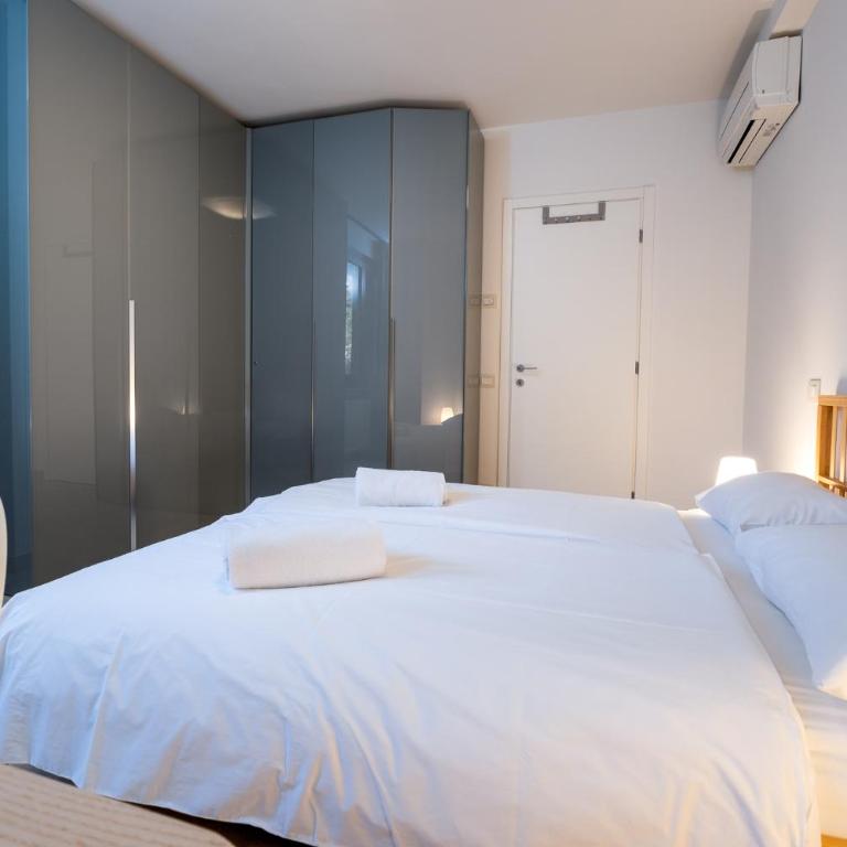 Riviera degli Ulivi - Terrace over the castle - Two-Bedroom Apartment - 5