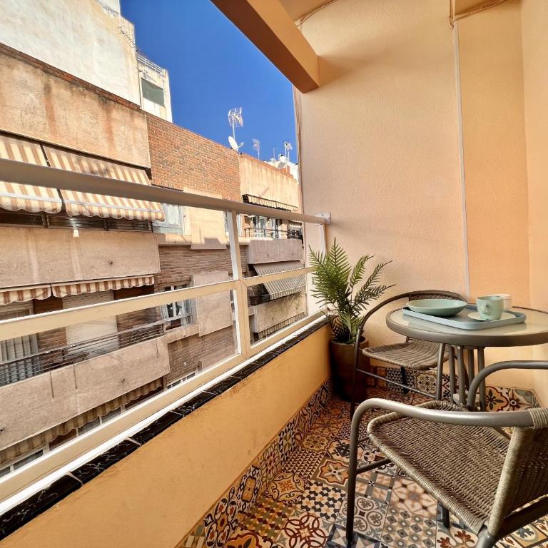 Downtown apartment by United renters - Three-Bedroom Apartment - 12