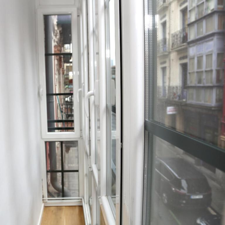 PISO EXCLUSIVO FRENTE AL CASCO VIEJO CON PARKING GRATIs - Apartment - 14
