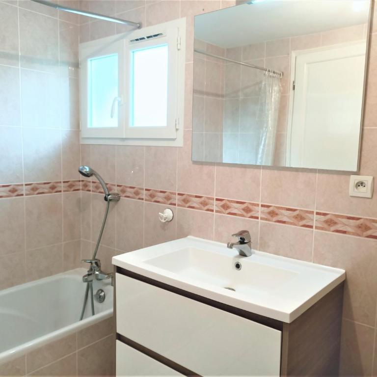 Appartement calme avec jardin, terrasse, parking et wifi à Aix-les-Bains - FR-1-555-9 - Apartment (2 Erwachsene) - 2