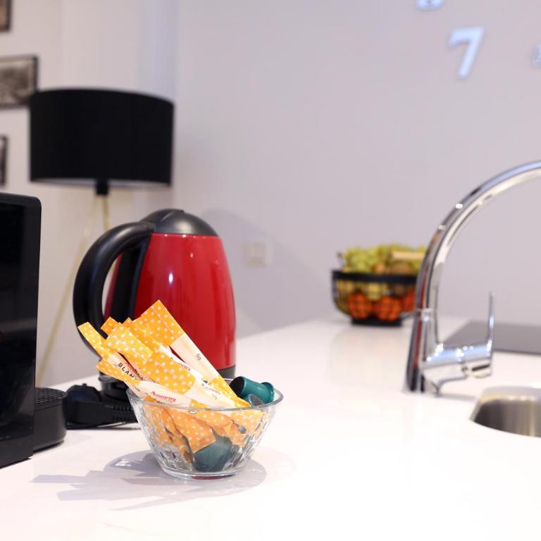 Piso Moderno a 2 minutos del Casco Viejo con Parking Gratis - Two-Bedroom Apartment - 15