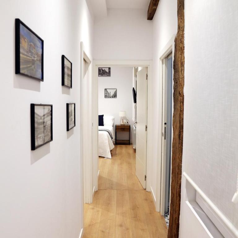Piso Moderno a 2 minutos del Casco Viejo con Parking Gratis - Two-Bedroom Apartment - 21