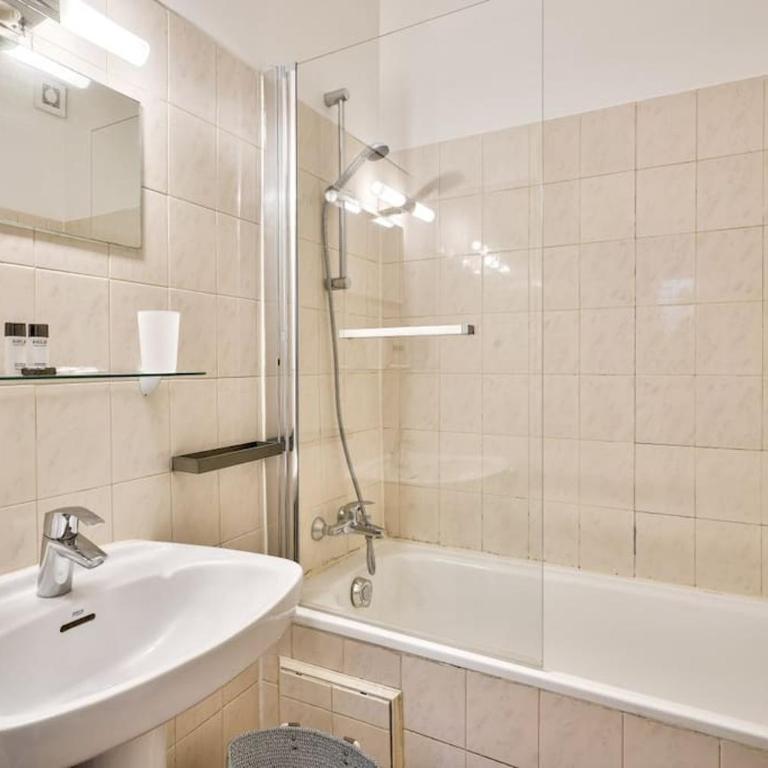 Nice 1 BR Flat 10 min from Place de la Bastille - Appartamento con 1 Camera da Letto - 7