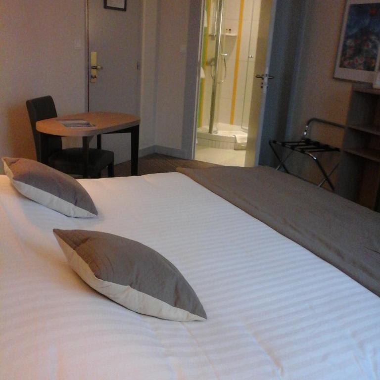 Hôtel Carmin - Chambre Double Supérieure - 13