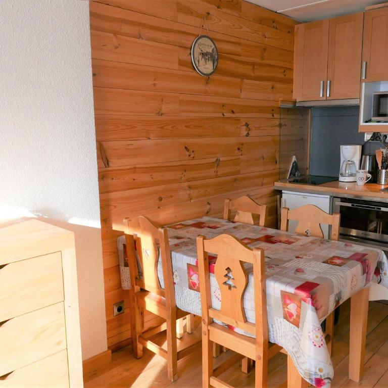 Appartement aux pieds des pistes avec wifi et animaux admis - FR-1-574-19 - Apartment (4 Adults) - 5