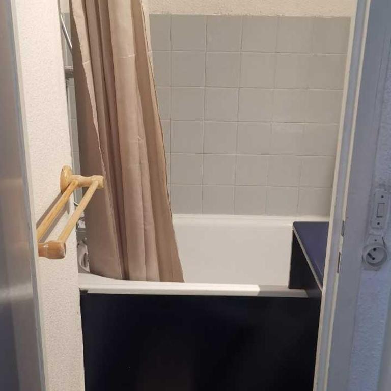 Studio cabine 4 pers, au calme et aux pieds des pistes - FR-1-574-51 - Studio - 5