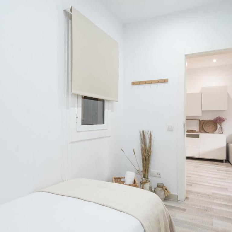 Apartment Next to Sagrada Familia, the Essence of Barcelona - Apartment - 10