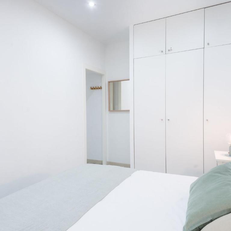 Apartment Next to Sagrada Familia, the Essence of Barcelona - Apartment - 18