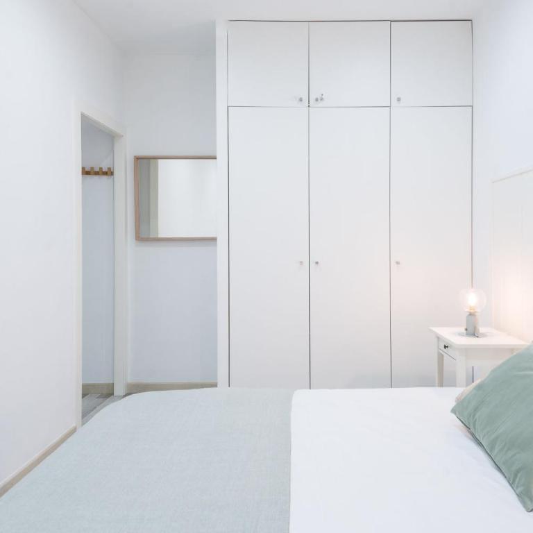Apartment Next to Sagrada Familia, the Essence of Barcelona - Apartment - 17