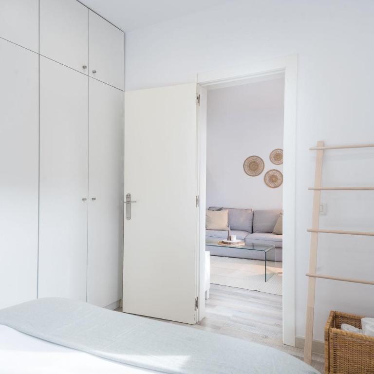 Apartment Next to Sagrada Familia, the Essence of Barcelona - Apartment - 7