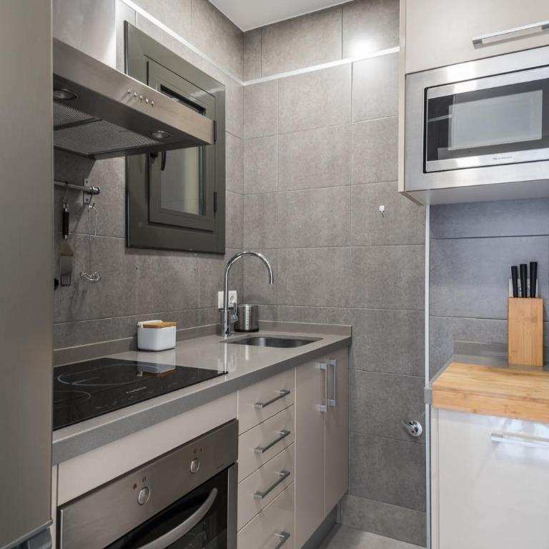 Apartment Next to Sagrada Familia, the Essence of Barcelona - Apartment - 12