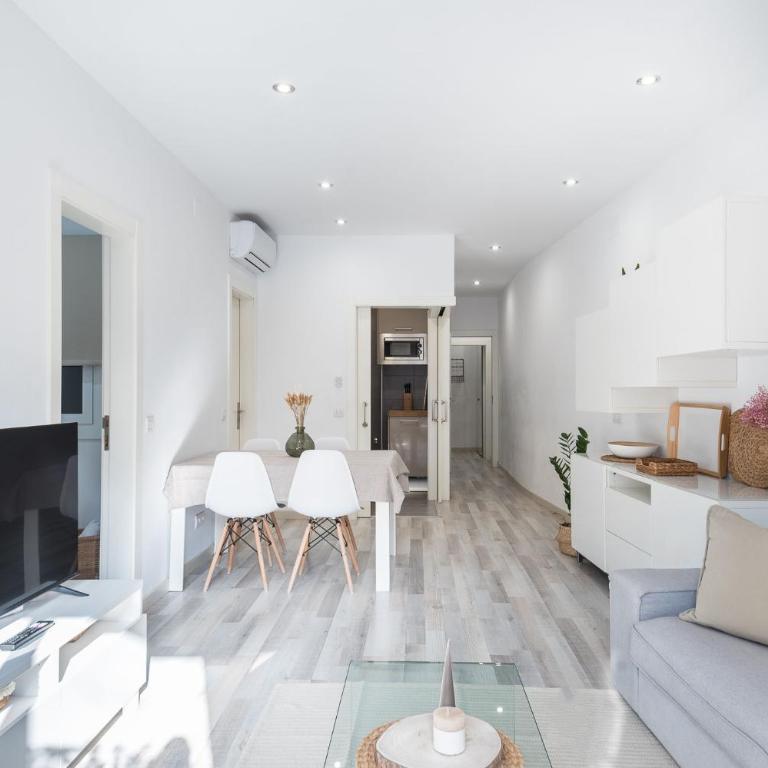 Apartment Next to Sagrada Familia, the Essence of Barcelona - Apartment - 8