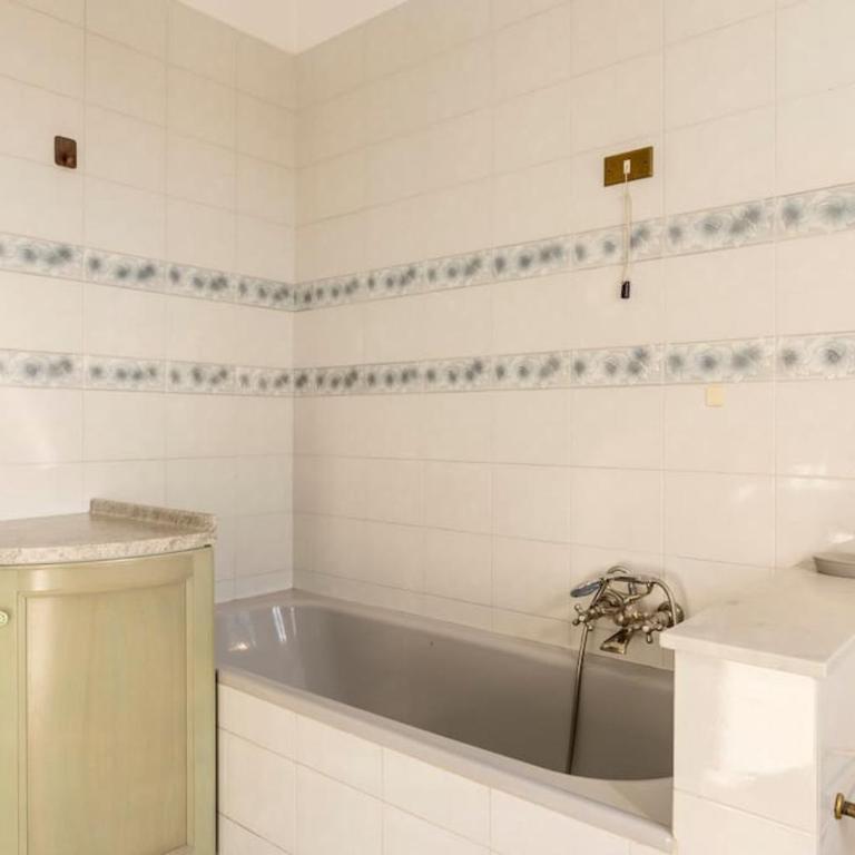 Chic Italian Escape - Casa Vacanze Lorusso - Three-Bedroom Apartment - 22