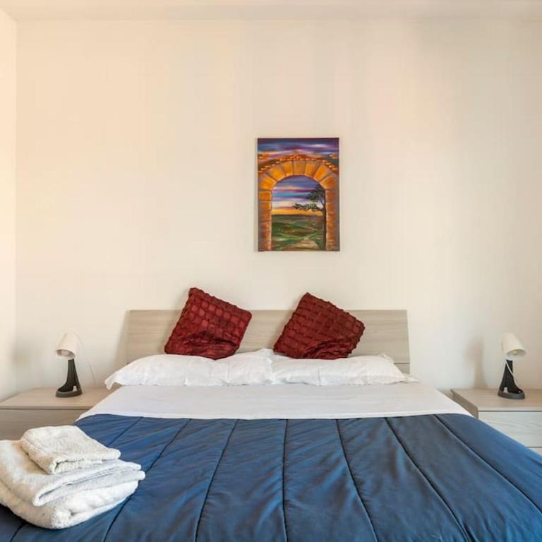 Chic Italian Escape - Casa Vacanze Lorusso - Three-Bedroom Apartment - 18