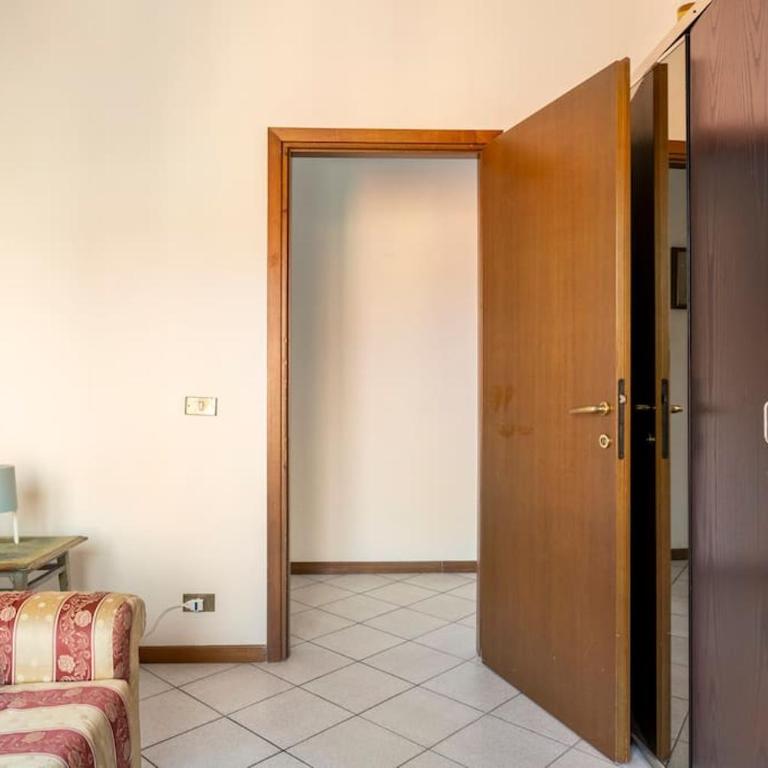 Chic Italian Escape - Casa Vacanze Lorusso - Three-Bedroom Apartment - 40