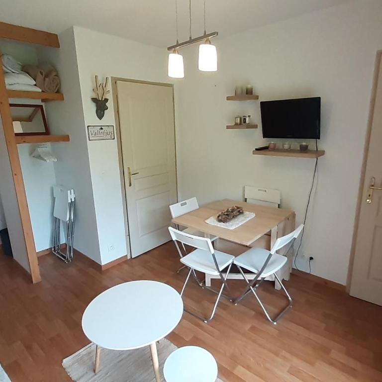 Charmant 2 pièces pour 4 avec balcon, au pied des pistes à Modane - FR-1-265-331 - Apartamento (4 adultos) - 3