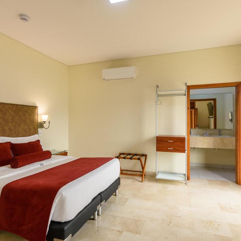 Hotel Dorado La 70 - Habitación Doble con balcón - 4