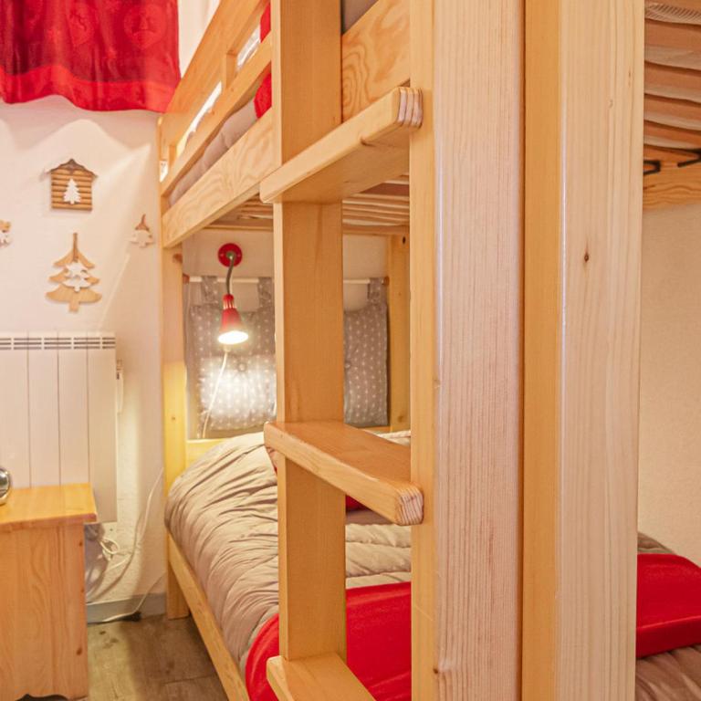 Magnifique T3 rénové 4-6 pers avec terrasse, pied des pistes, wifi gratuit, équipements complets - FR-1-265-165 - Appartement (6 Adultes) - 2