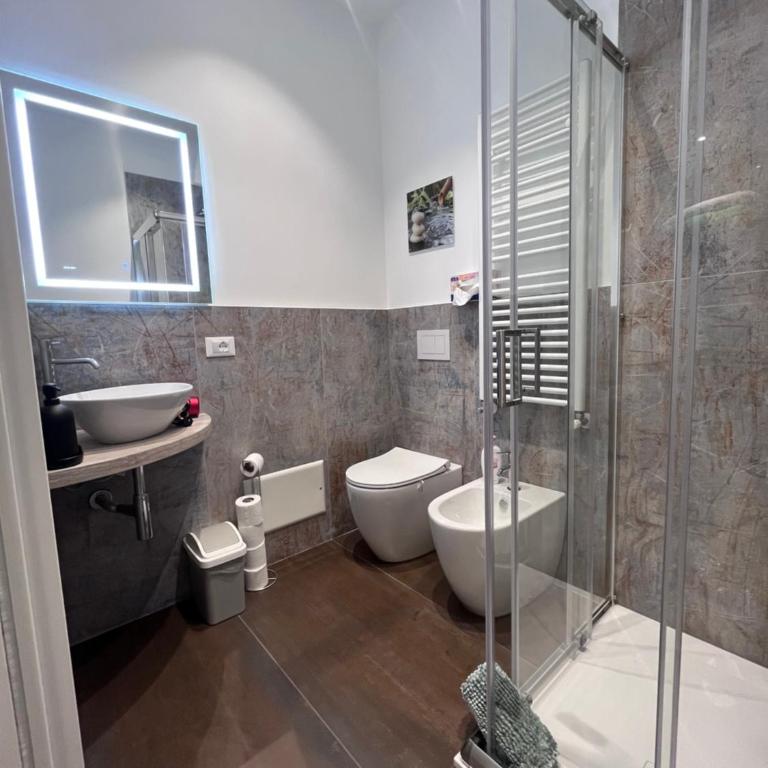 verona rooms 109 - Triple Room with Private Bathroom - 4